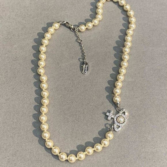 Vivienne Westwood Women's Pearl Necklace - Picture 2 of 9